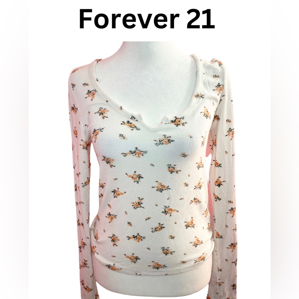 Forever 21 Floral White Stretch! Large